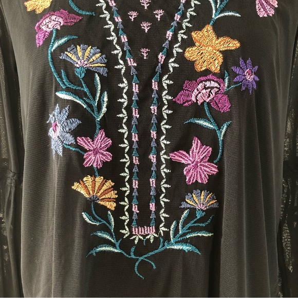 Women’s Style & co Black Floral Embroidery Long sleeve blouse top size S - Picture 8 of 14